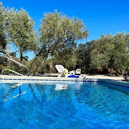 La Mejorana Refugio Andaluz Con Piscina Entre Olivos * Villanueva de Tapia